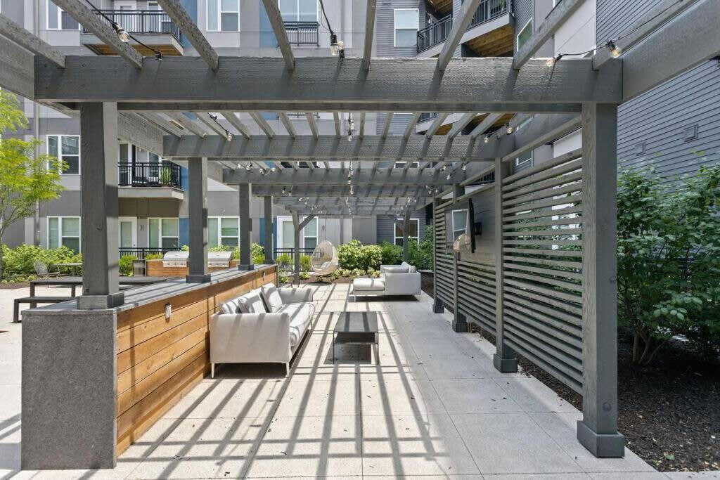 Mid-Century Modern Studio Cozysuites Downtown Indianapolis Exterior photo